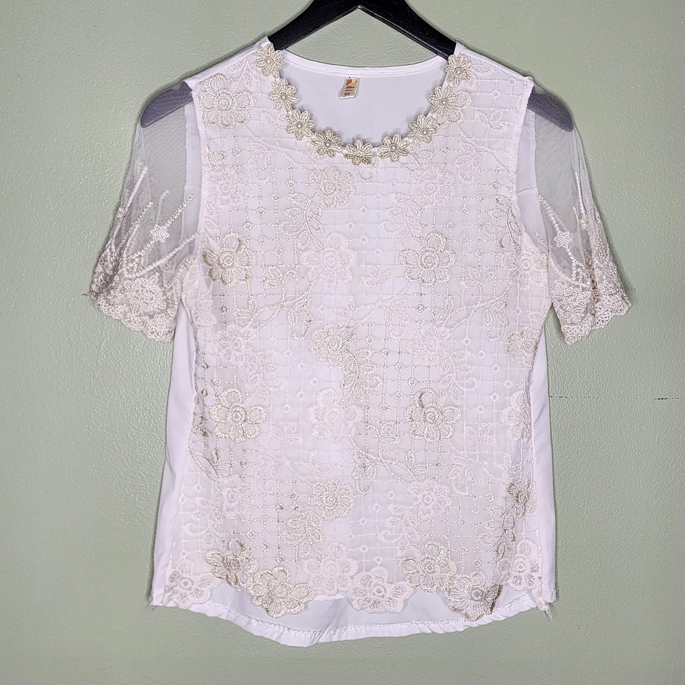 Kan Meng Ya Embroidered Top L‎ Ivory Beige Floral Short Sleeve
